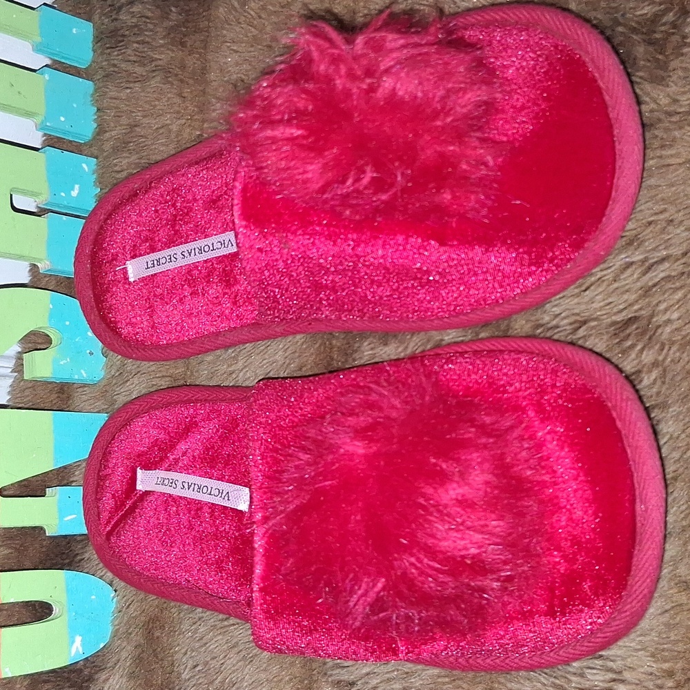 Victoria's Secret Pom Pom Slippers